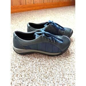 Keen Women's Presidio Navy Blue Leather Lace Up Shoes Style 1023980 Size 10